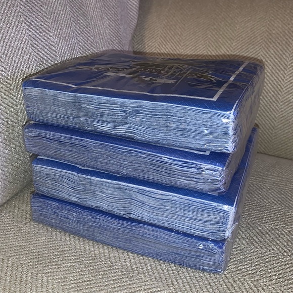 NWT blue school graduation party napkins 🎓 - Picture 10 of 11